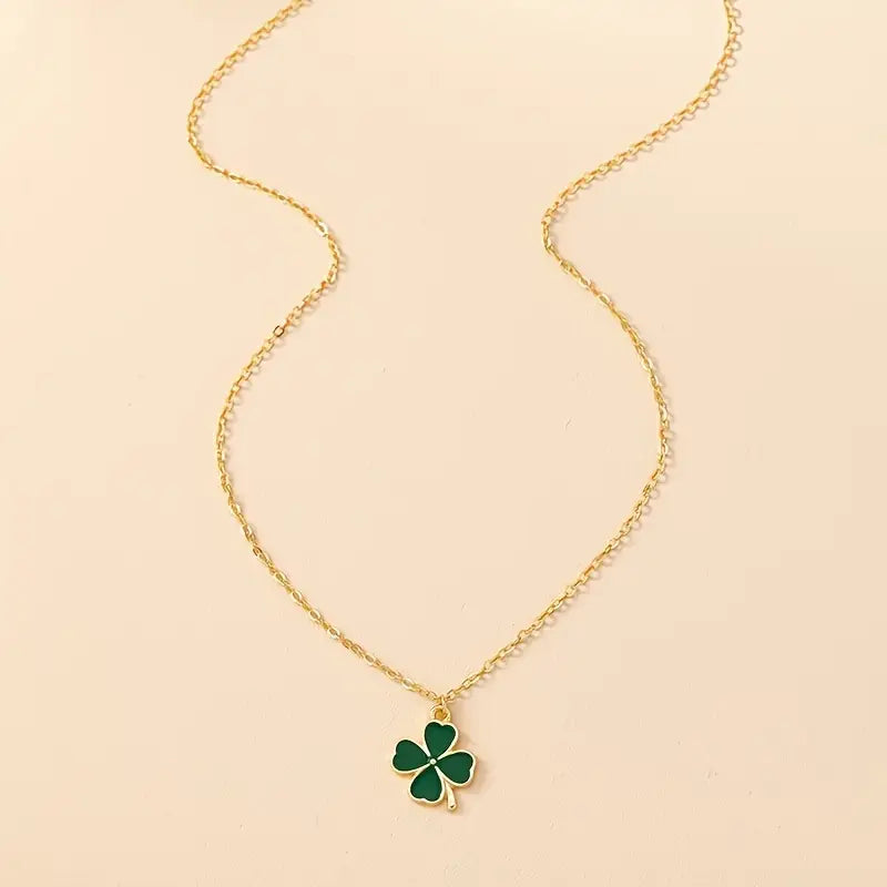 Minea — Four-Leaf Clover Pendant Necklace