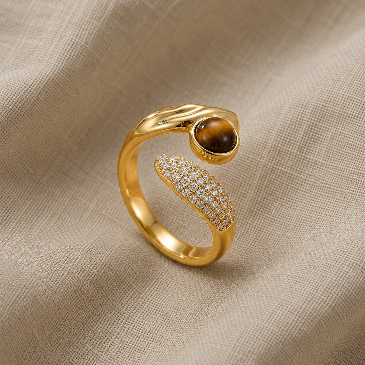 Marjut — Open Serpentine Zirconia Ring