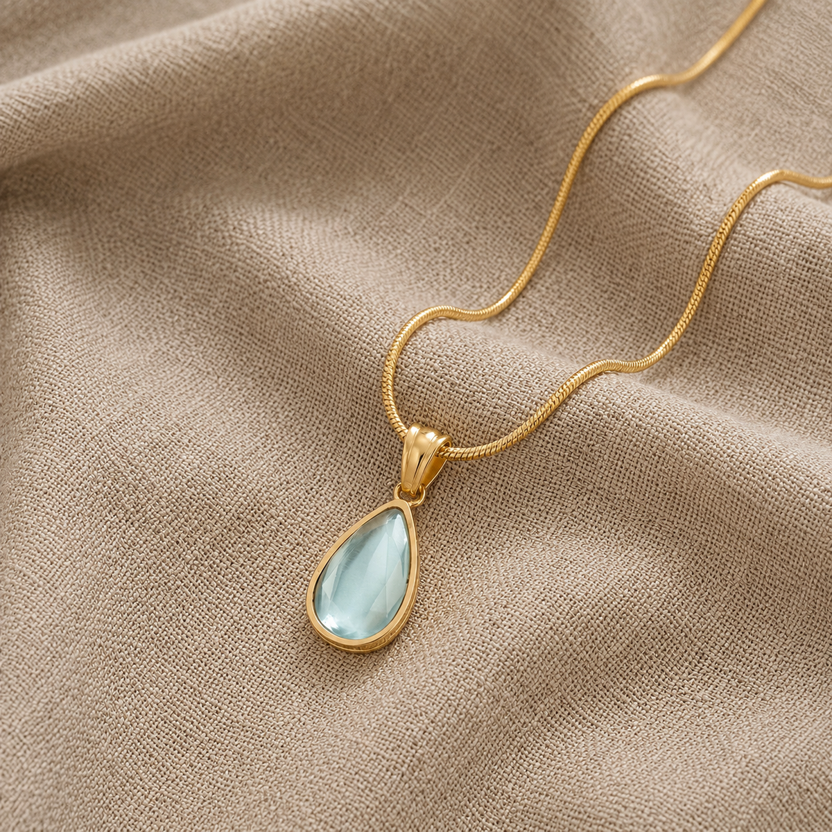 Saga — Water Drop Glass Pendant Necklace
