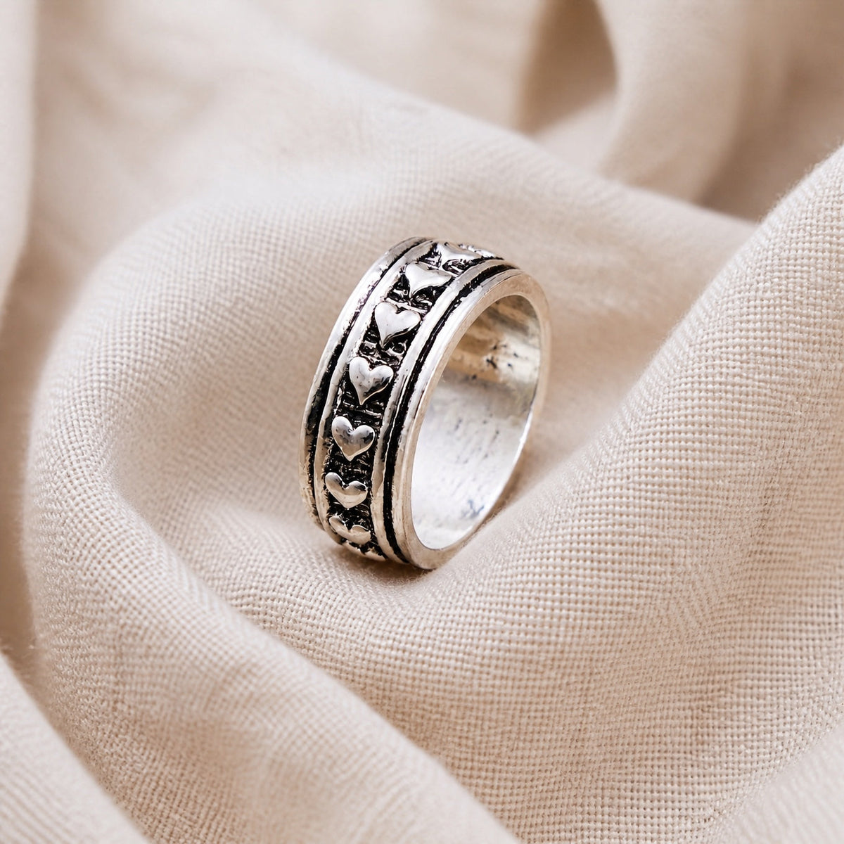 Robin — Vintage Boho Heart Ring