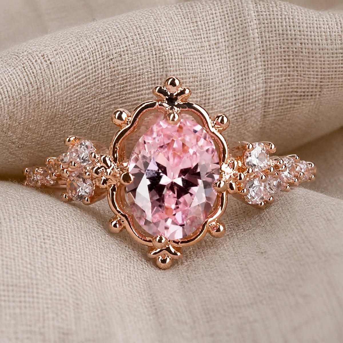 Malin — Timeless Oval Halo Ring
