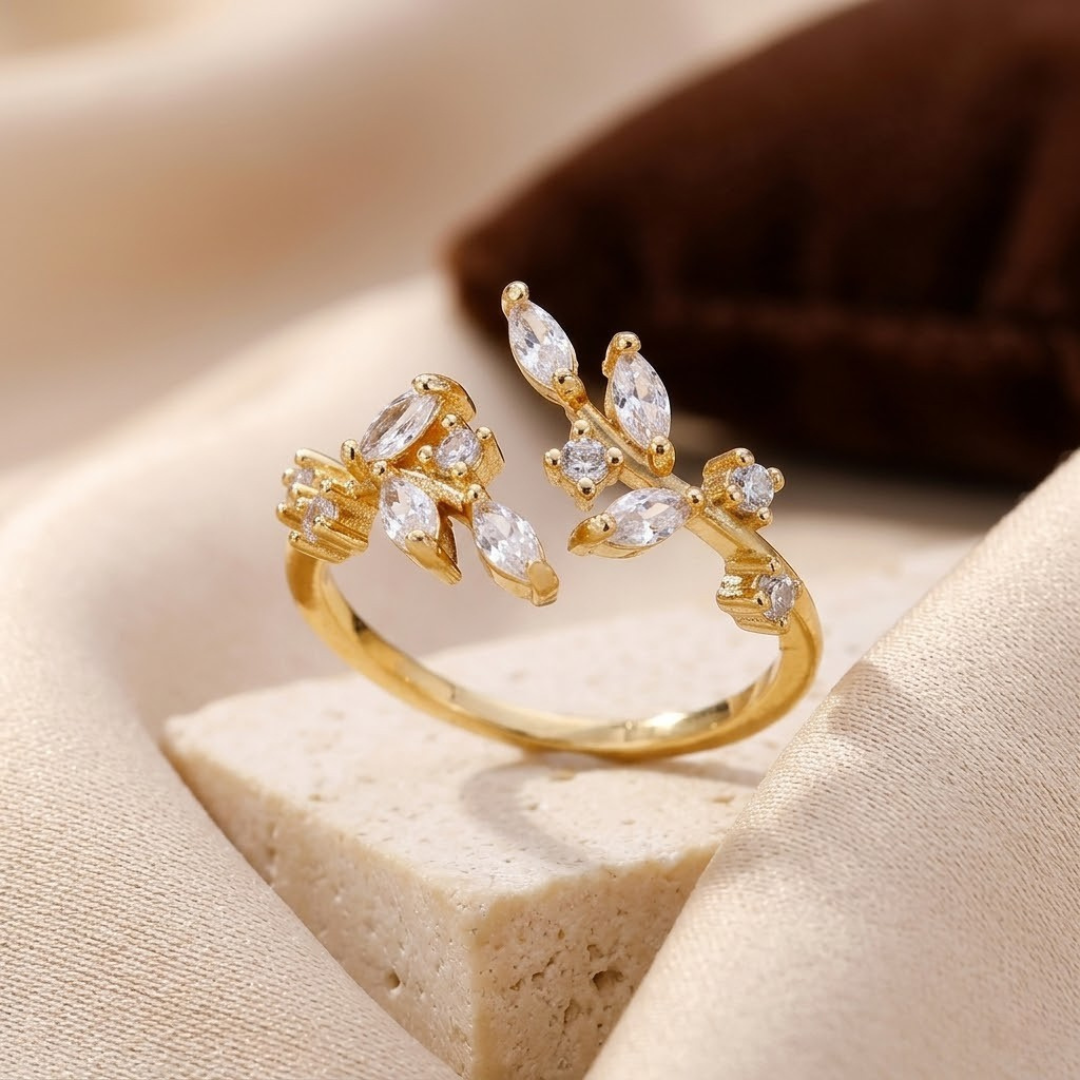 Noemie — Gold Open Leaf Ring