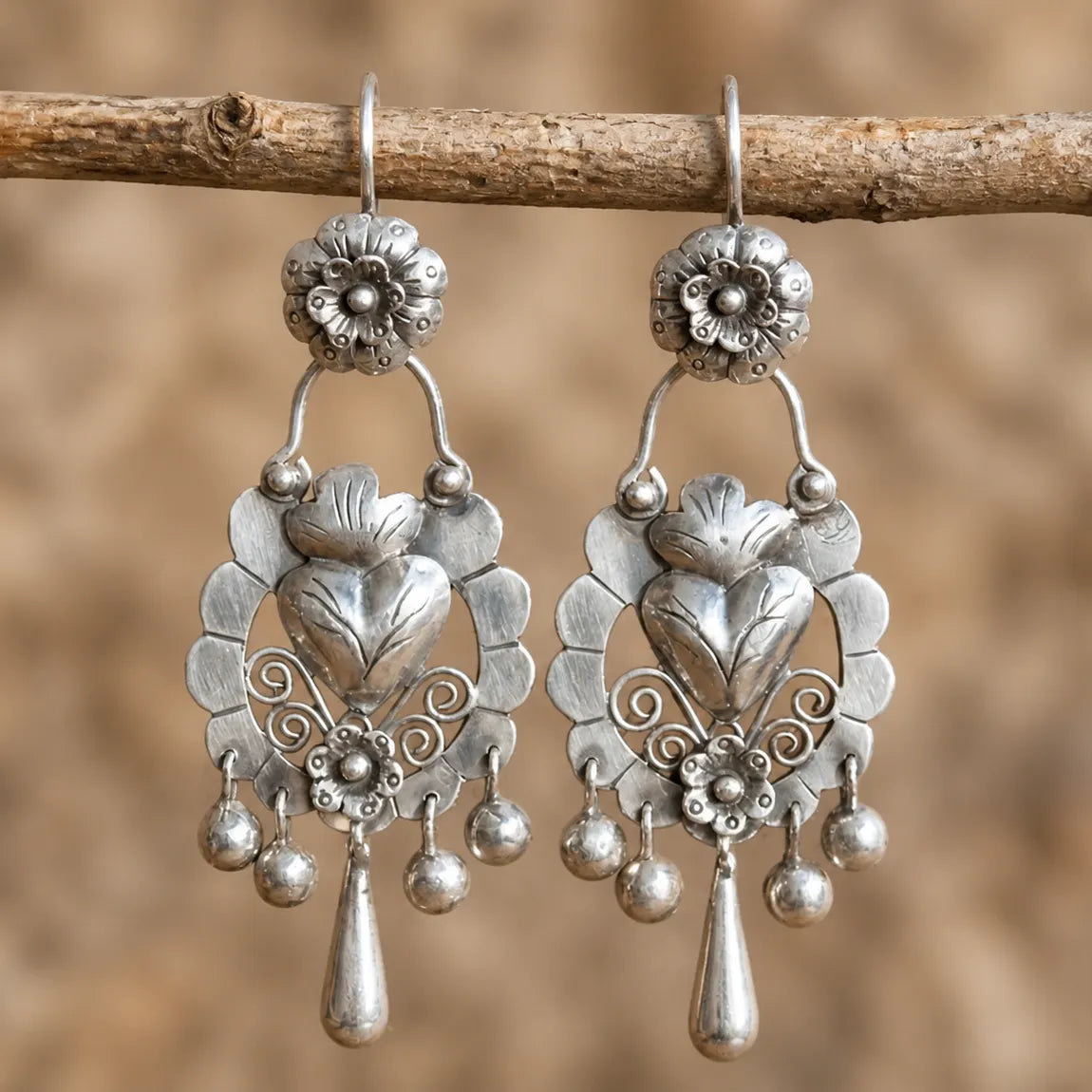 Vintage Bohemian Hollow Engrave Flower Earrings