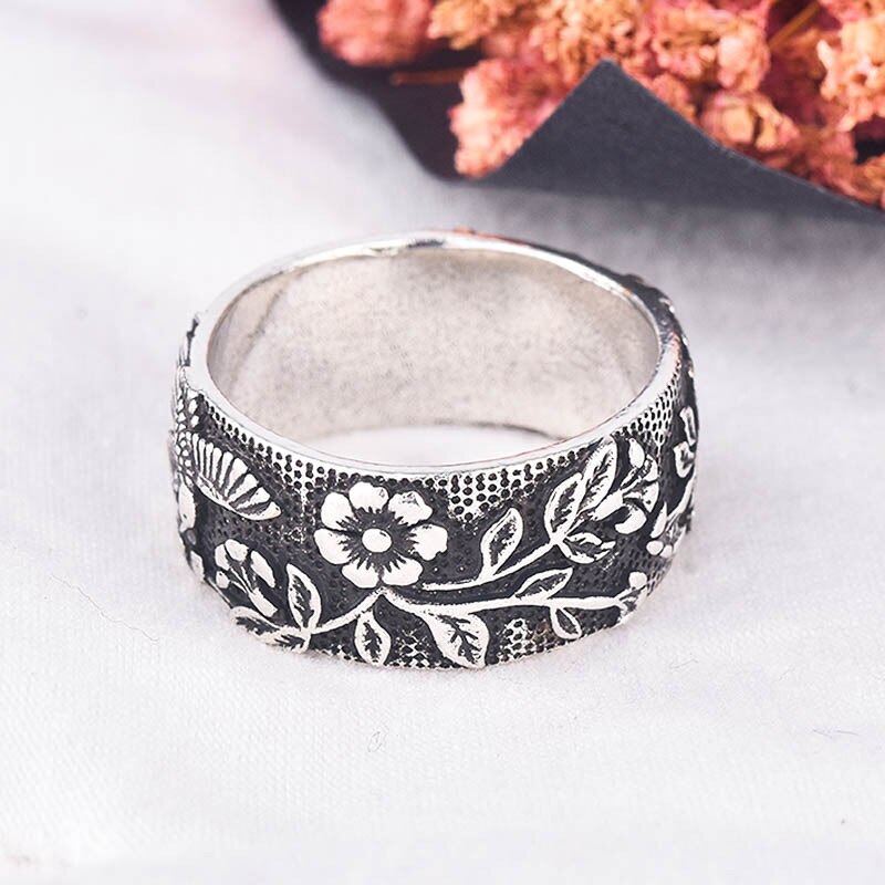 Georgia — Retro Bohemian Carved Floral Ring