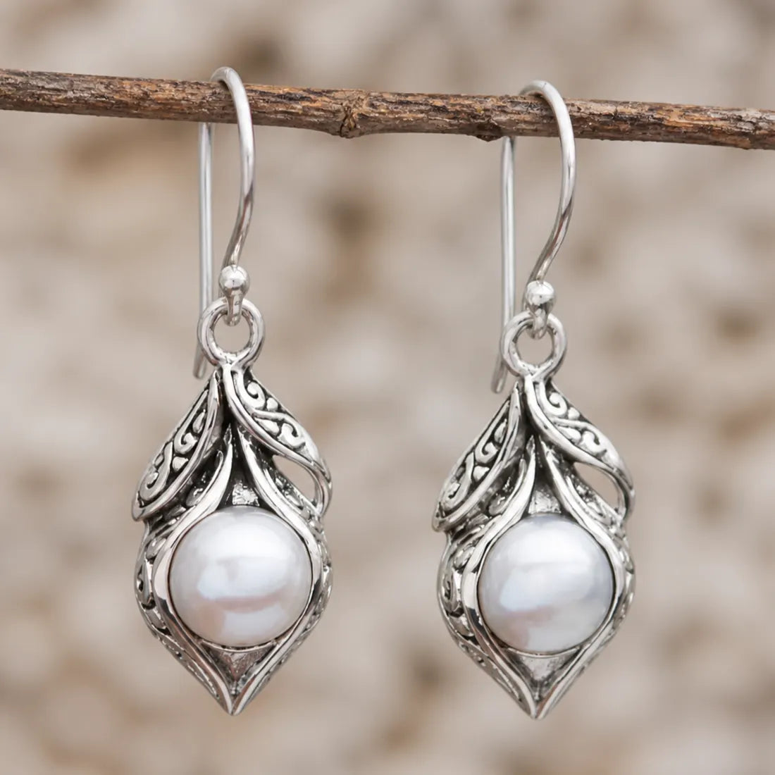 Vintage Dangling Pearl Silver Earrings