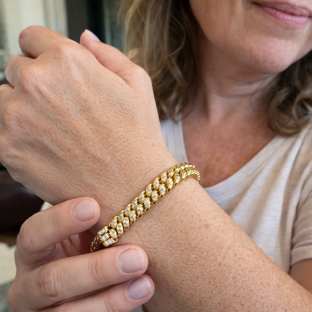 Evergreen Leaf Tennis Bracelet | Gold
