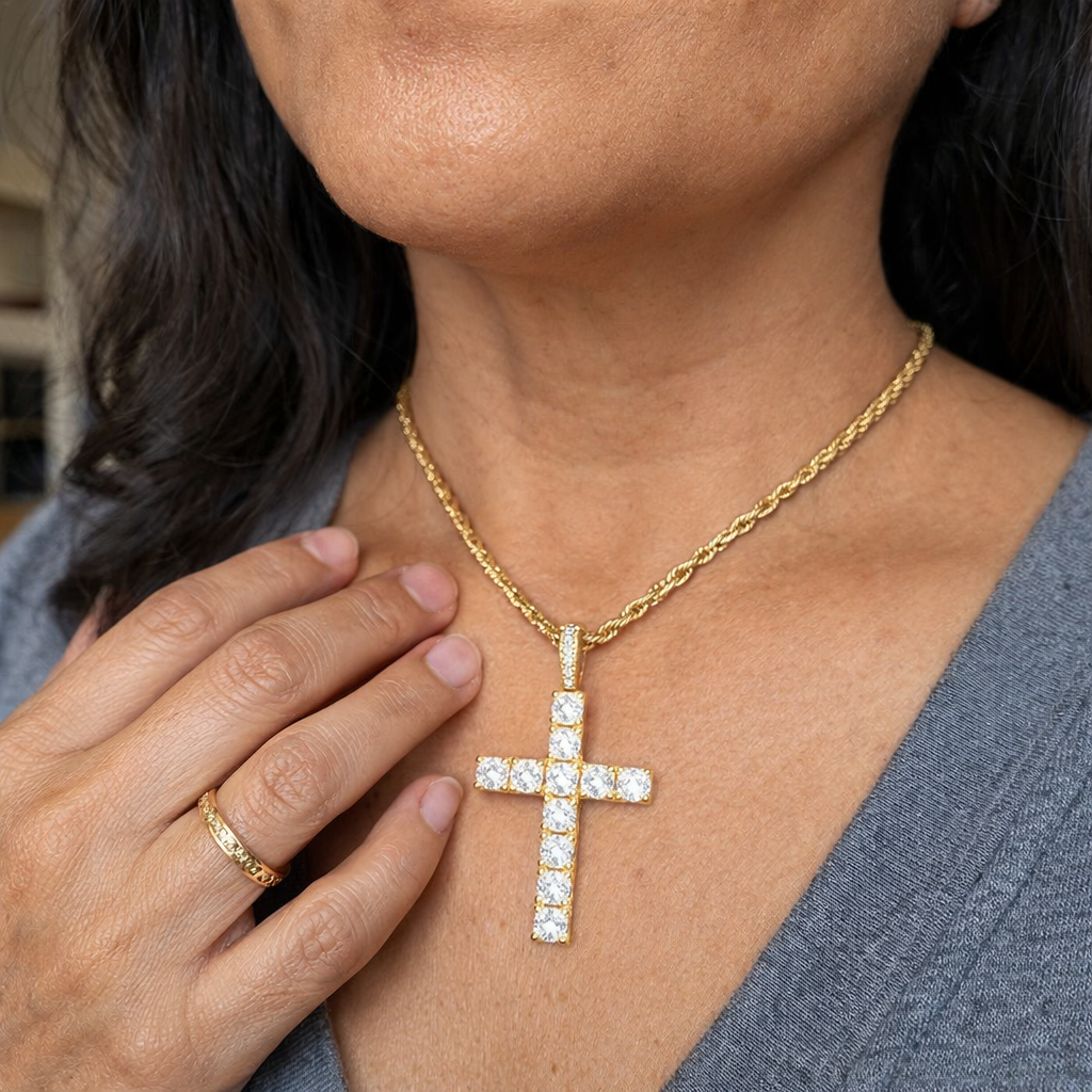Classic Diamond Cross Necklace | Gold