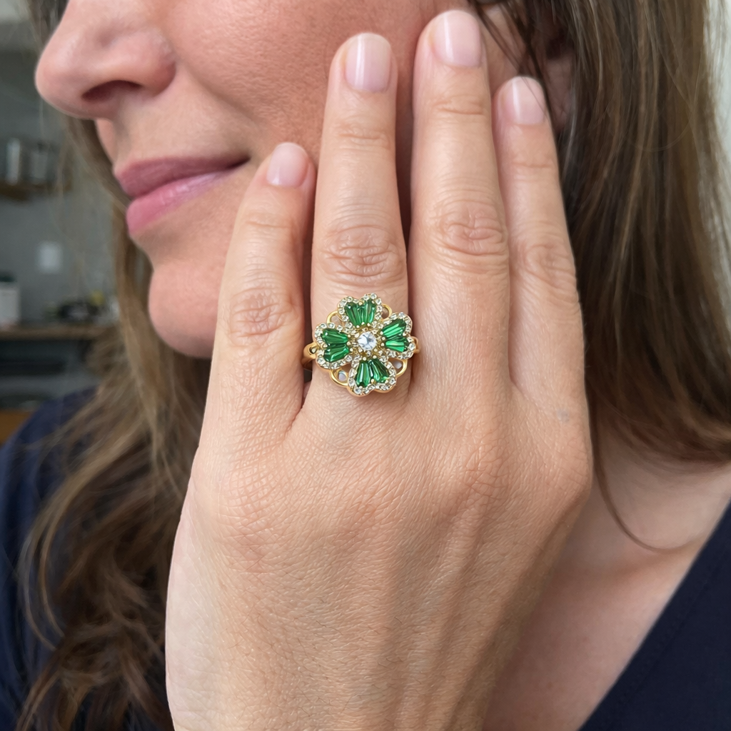 Clover Emerald Spinner Ring | Gold