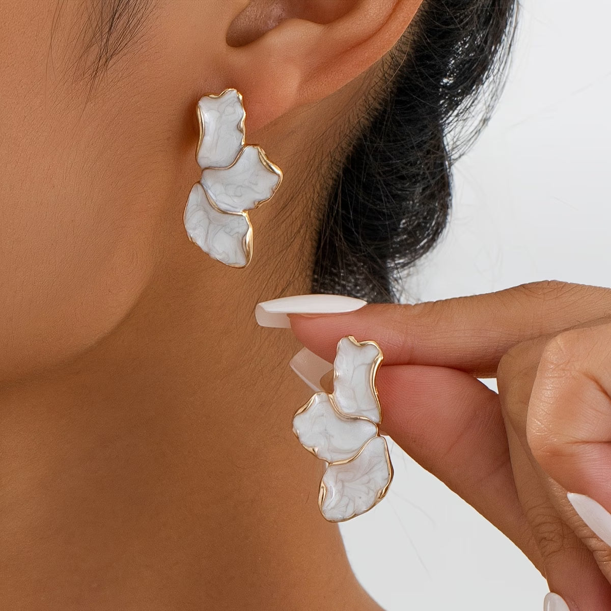Arabella — Pearl Flower Petal Earrings