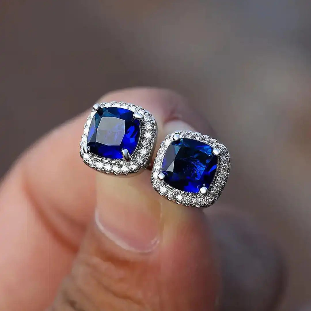Damaris — Saphir Square Stud Earrings
