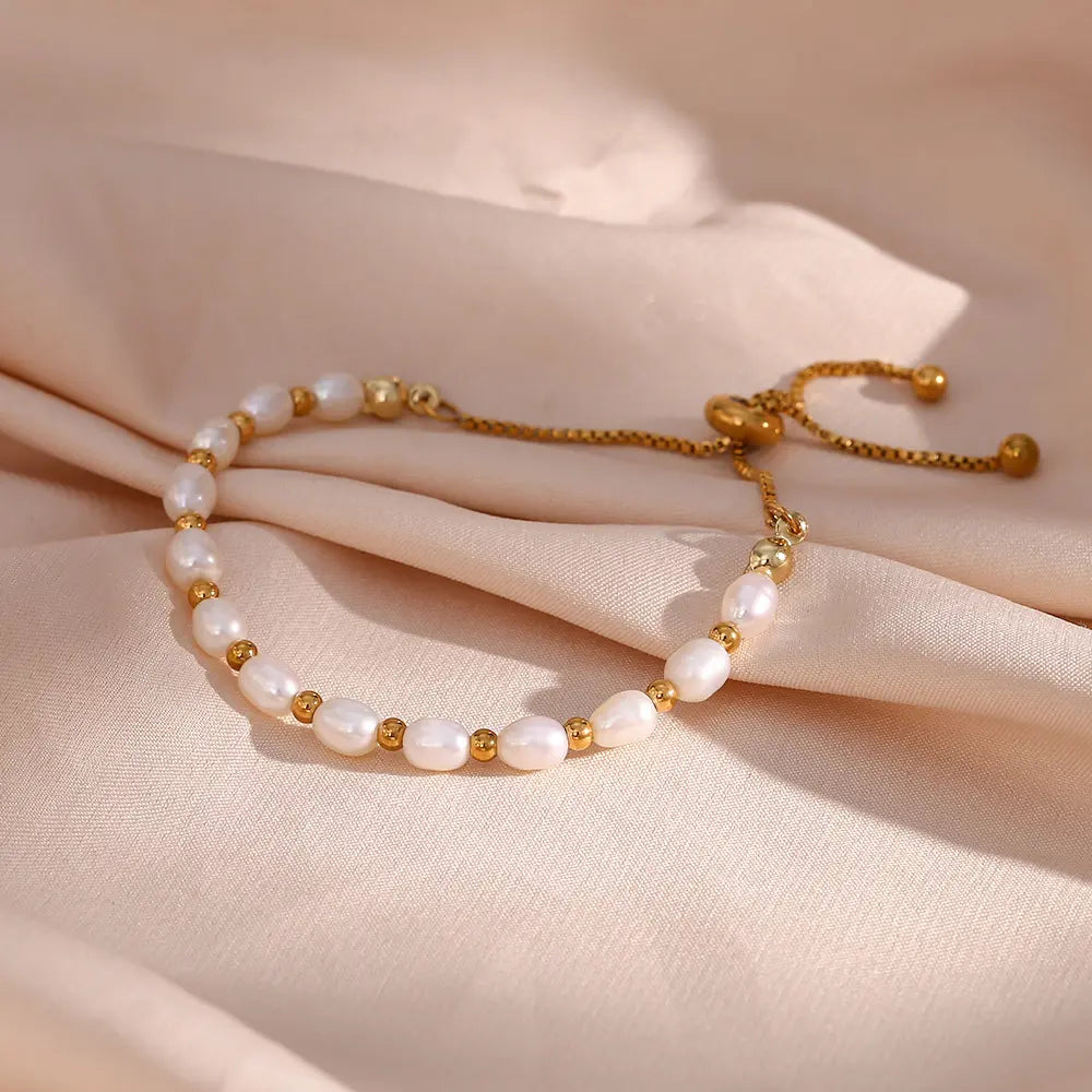 Lillian — Pearl and Gold Bracelet