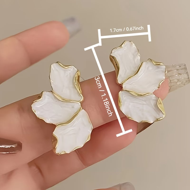 Arabella — Pearl Flower Petal Earrings