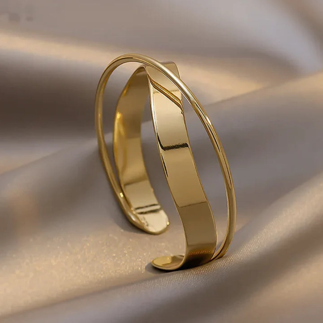 Heidi — Classic Gold Vintage Bracelet