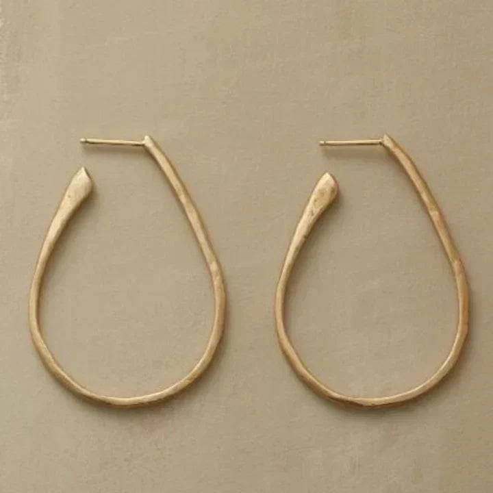 Vintage Earrings in Gold