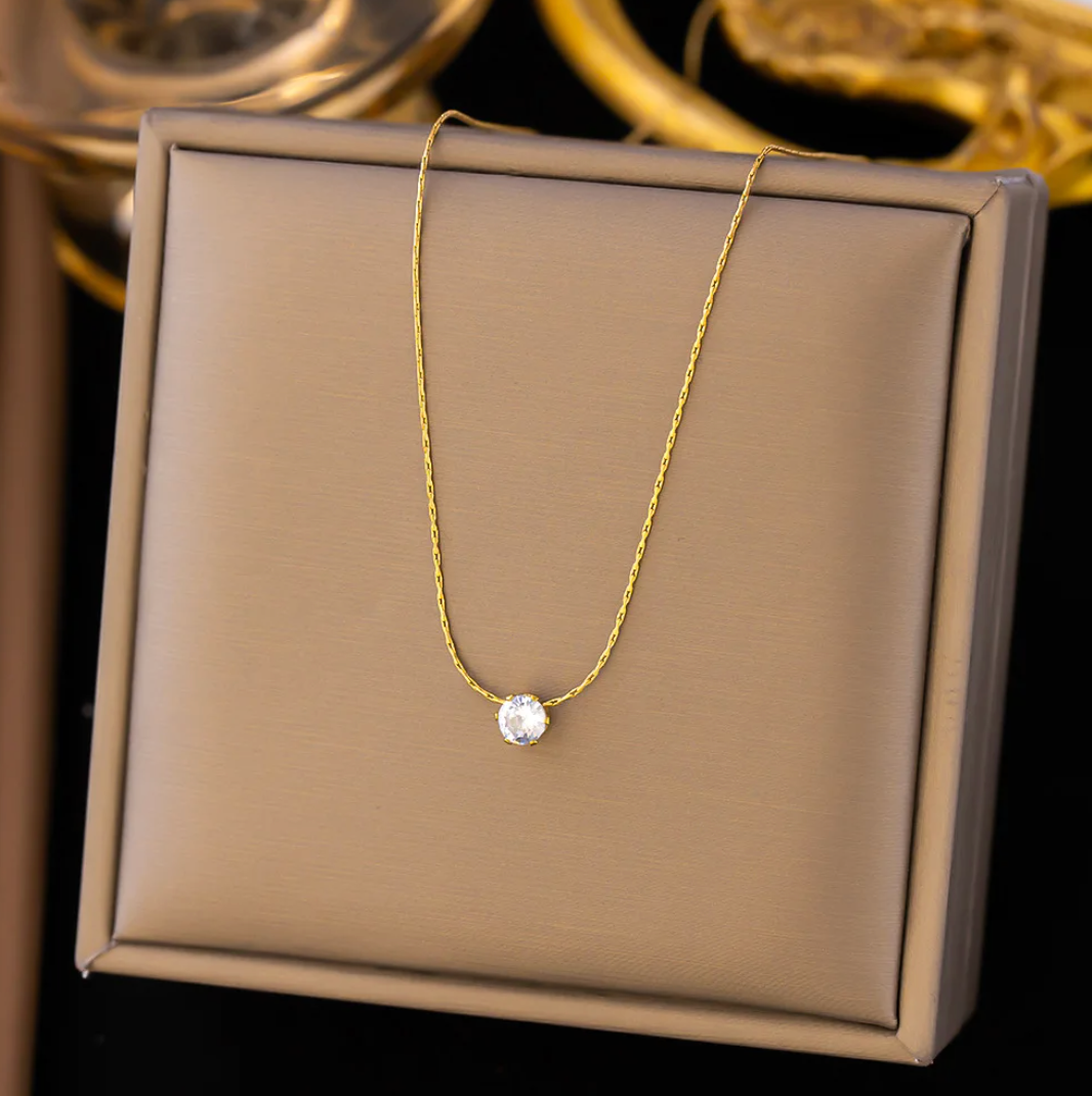 18K Gold Necklace with Sparkling Crystals
