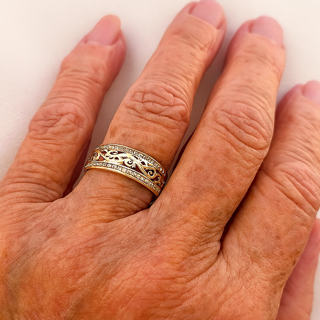 Yvette — Bright Hollow Gold Ring