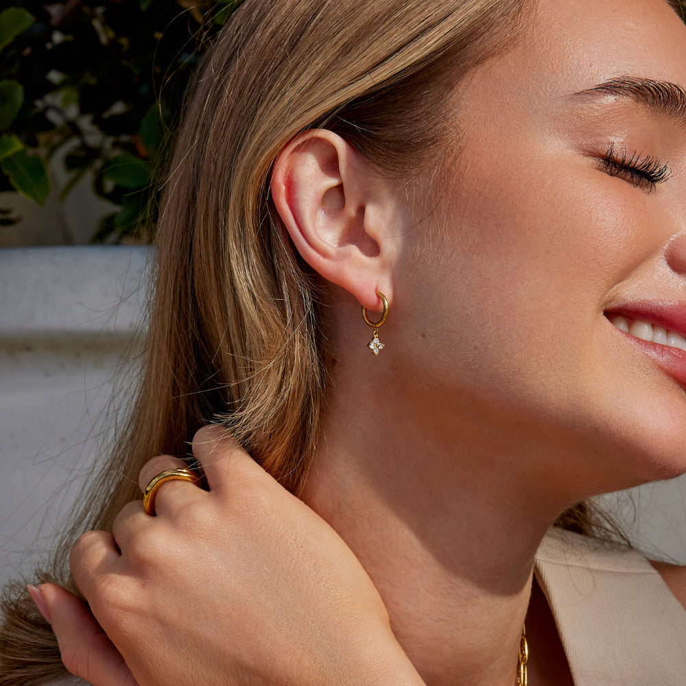 Veronica — Crystal Four-Leaf Clover Drop Earrings