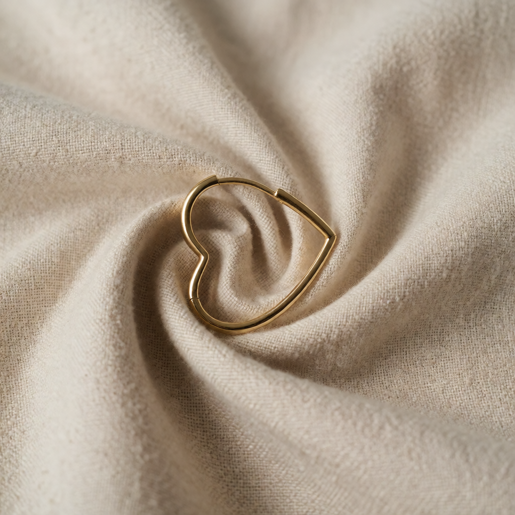 Avoin — Open Heart Earrings