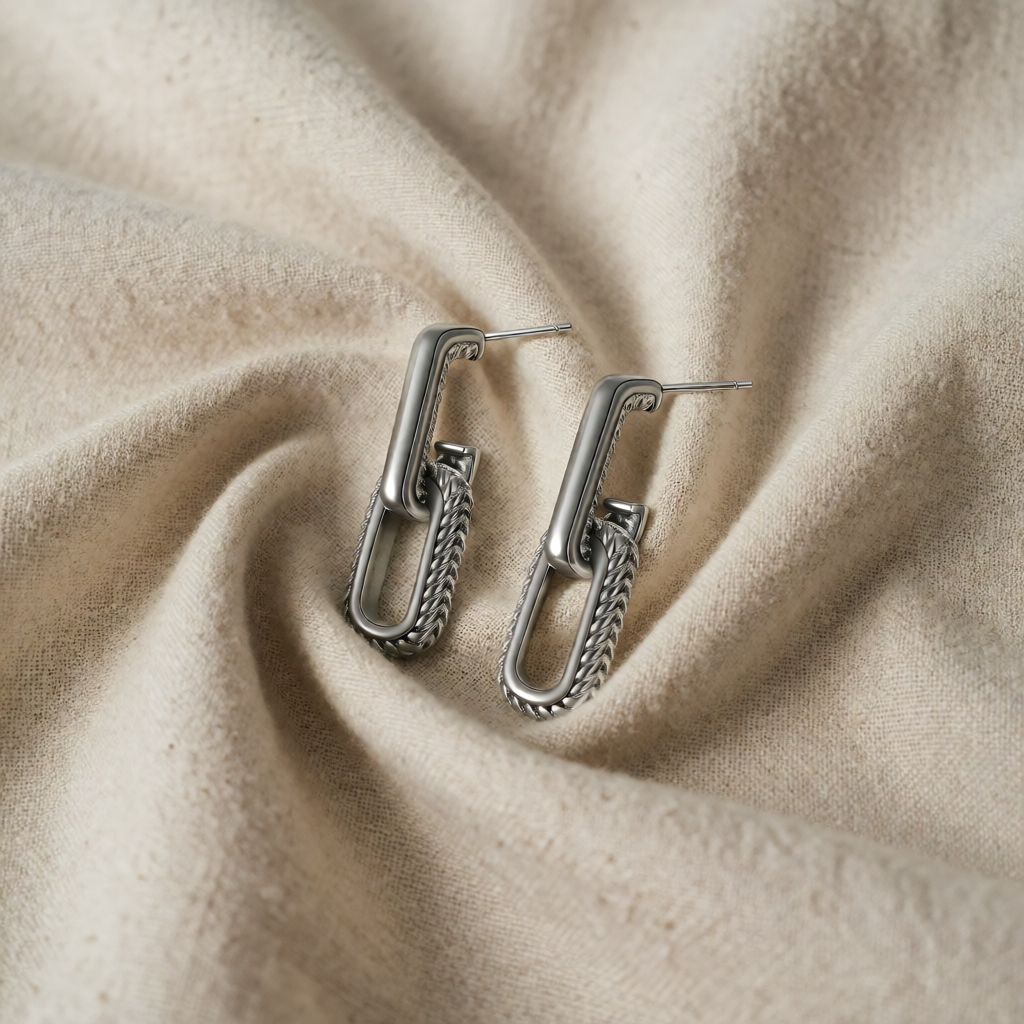 Aistina — Balanced Everyday Earrings