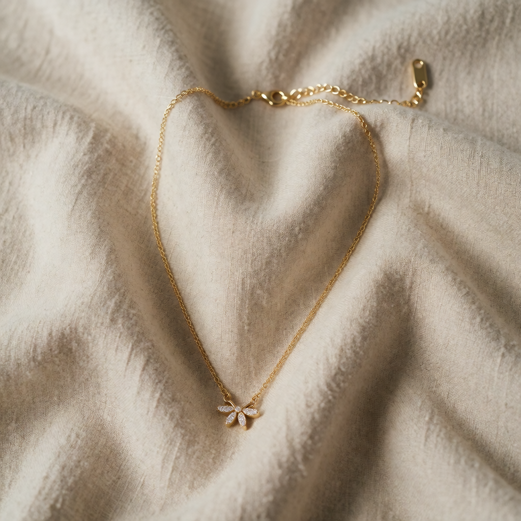 Karoliina — Timeless Necklace