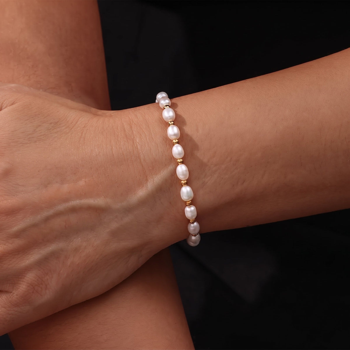 Lillian — Pearl and Gold Bracelet