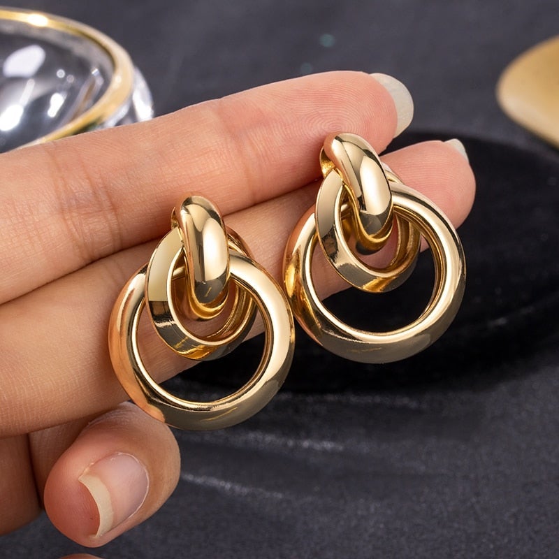 Irene — Luxurious Gold Earrings