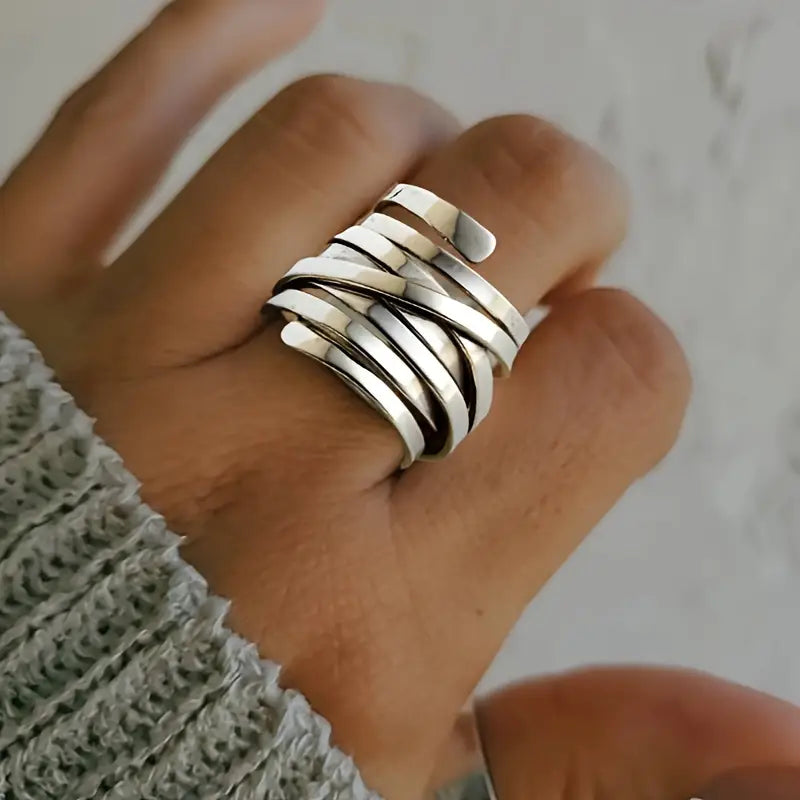 Laura — Vintage Silver-Tone Ring