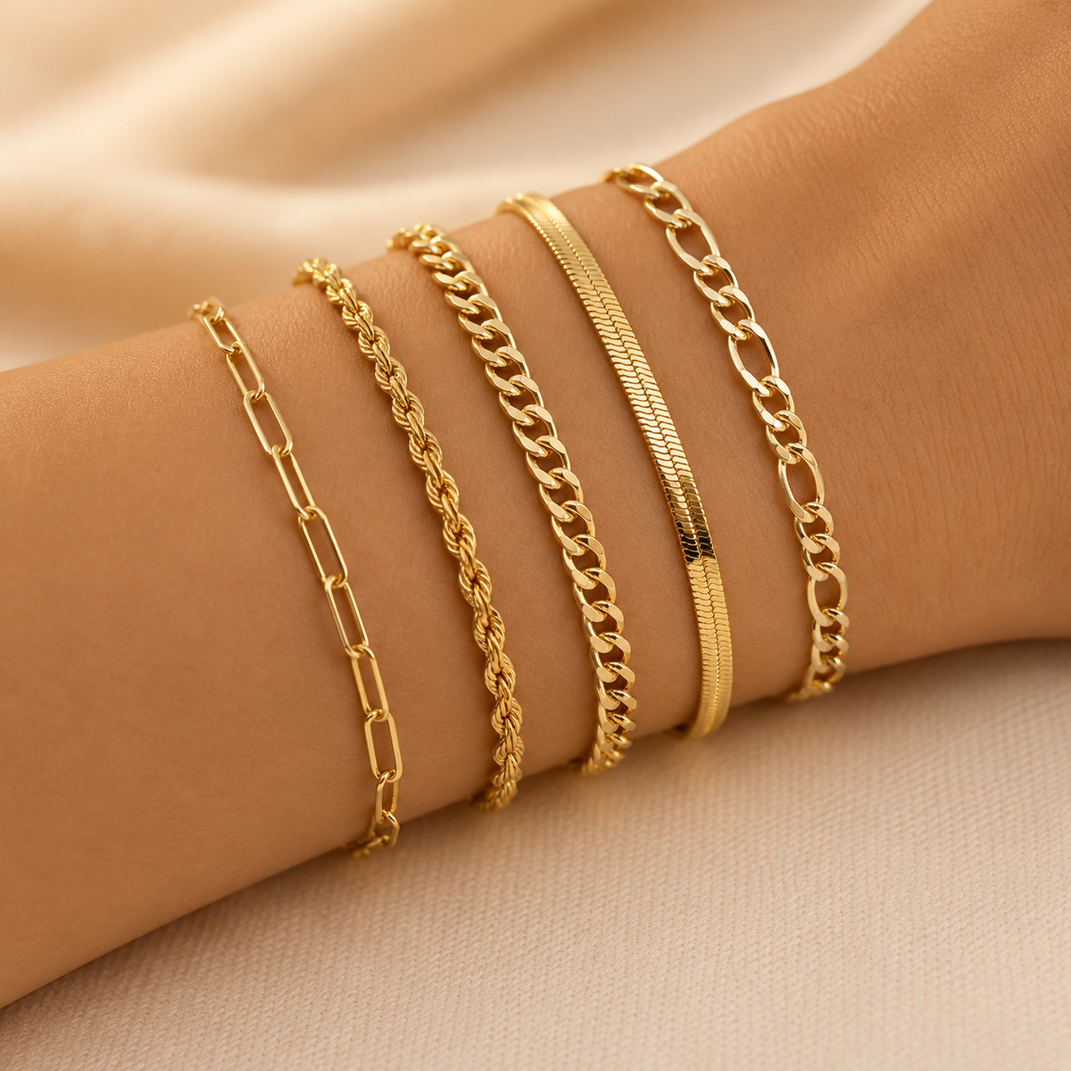 Lorraine — Gold Bracelet Set