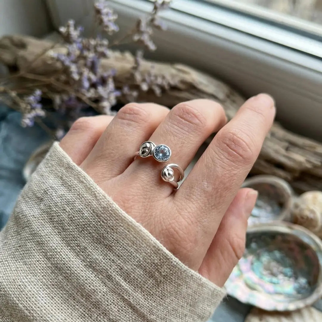 Oriana — Open Wave Zirconia Ring