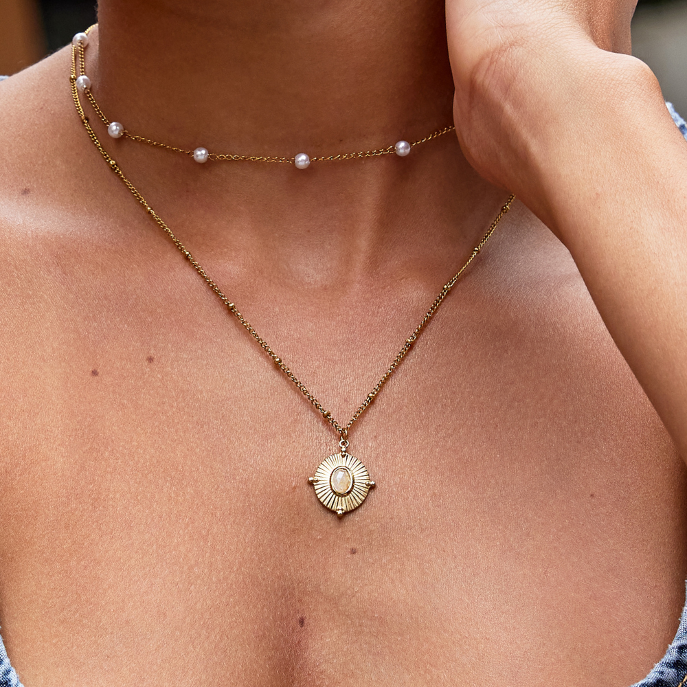 Cecilia — Vintage White Stone Necklace