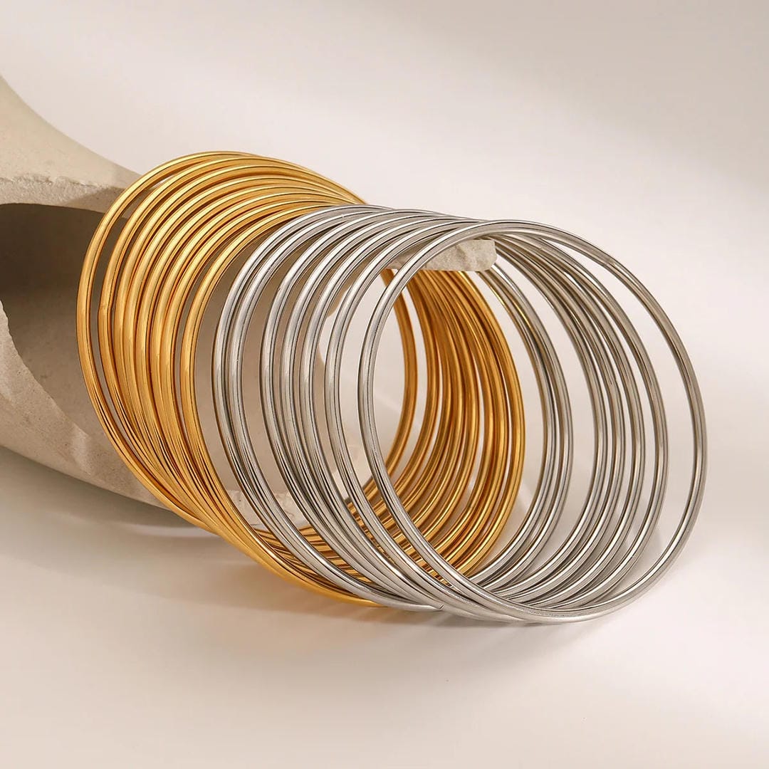 Nora — Dazzling Stackable Gold Bangle Set