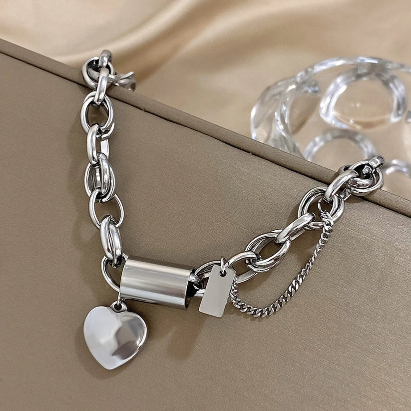 Amanda — Heart Charm Bracelet