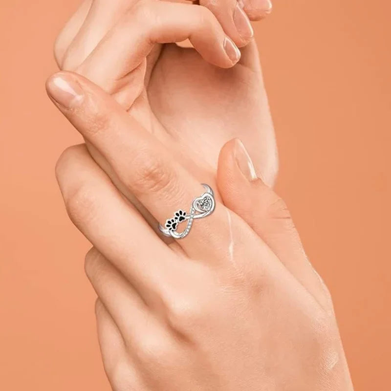 Eden — Zirconia Paw Ring with Heart and Infinity Design