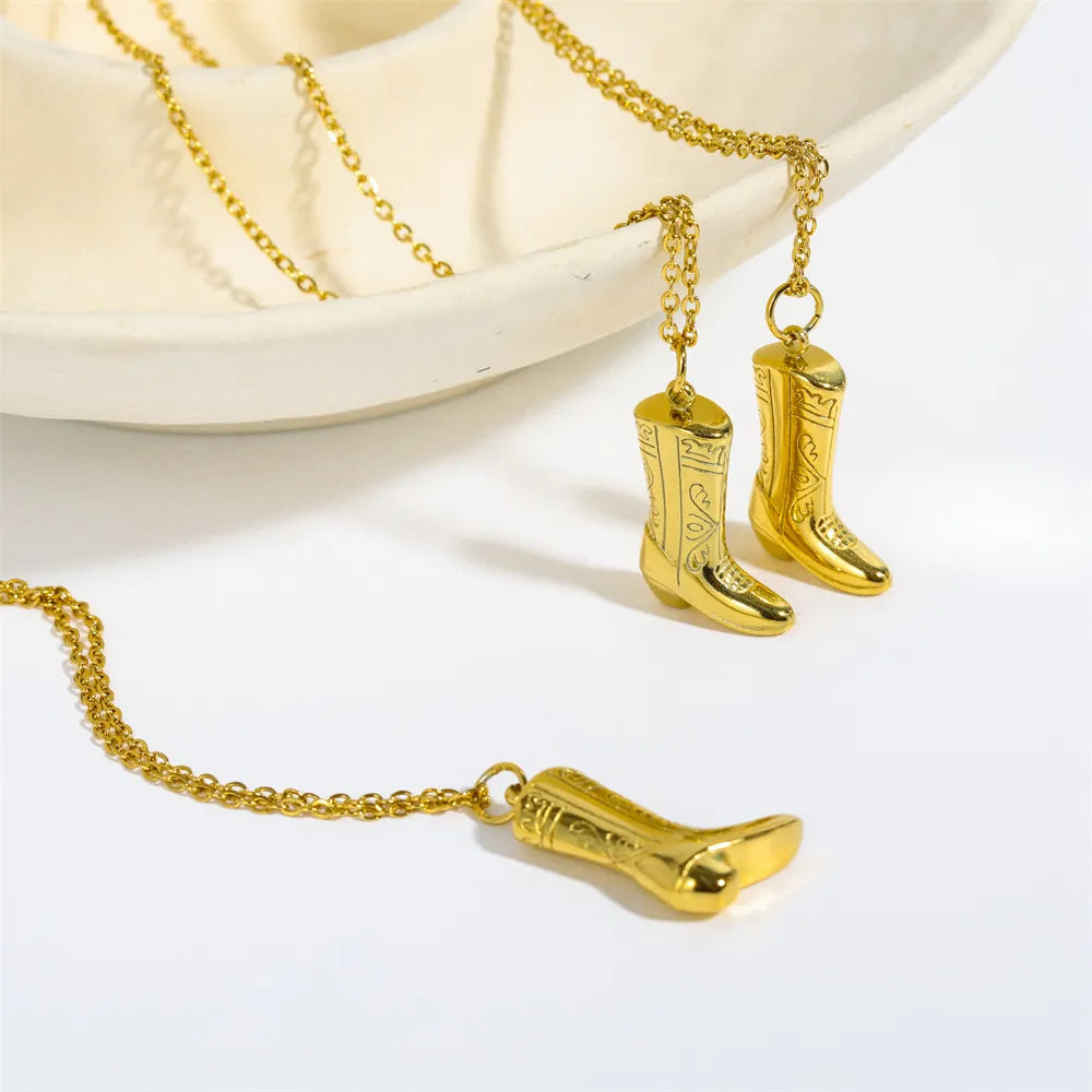 Mirella — Feminine Pendant Necklace