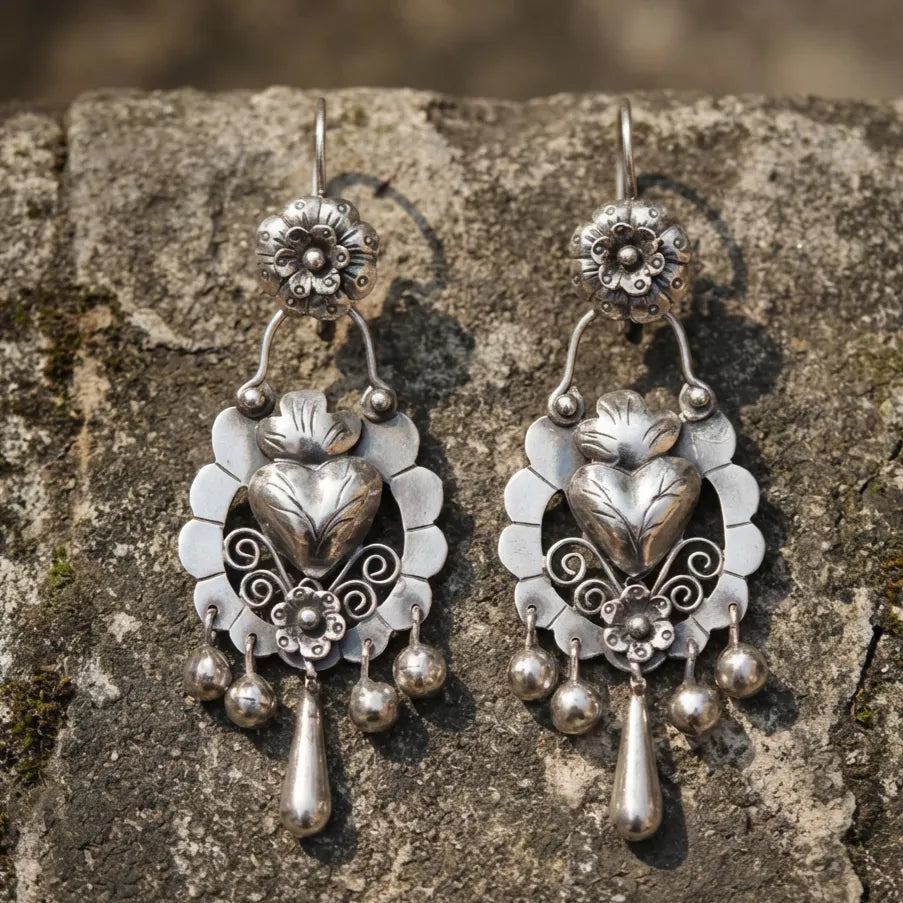 Vintage Bohemian Hollow Engrave Flower Earrings