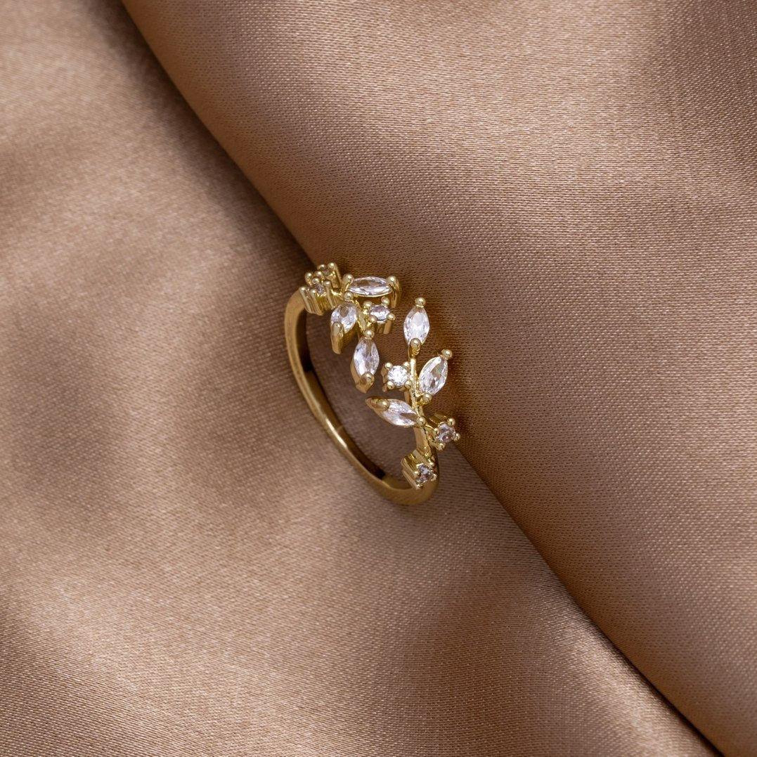 Livia — Crystal Vine Ring