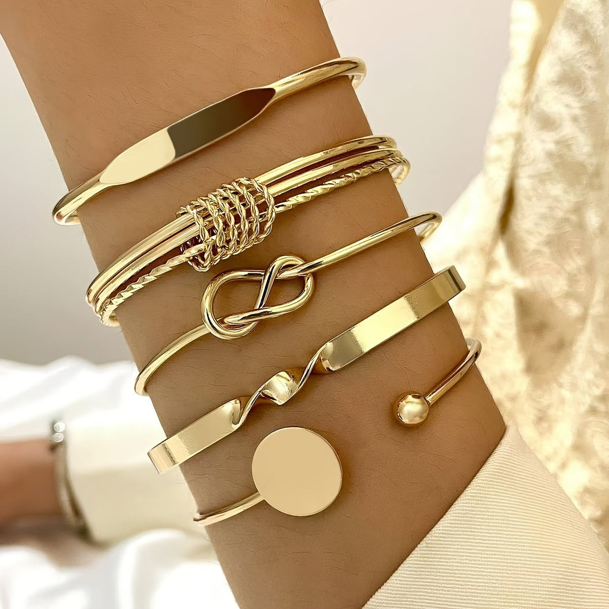 Verity — Smooth Geometric Bangle Set