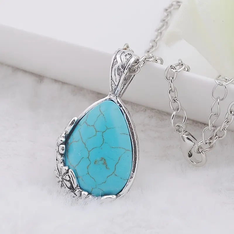 Emilia — Vintage Turquoise Pendant Necklace