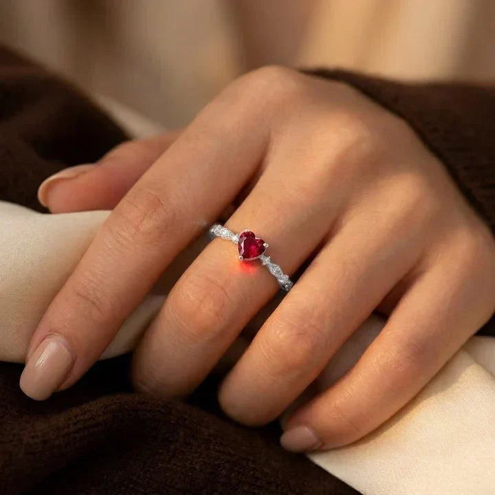 Cyrielle — Gold Ruby Heart Ring