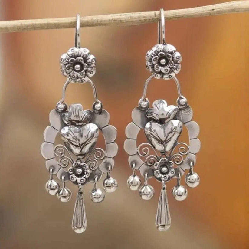 Vintage Bohemian Hollow Engrave Flower Earrings
