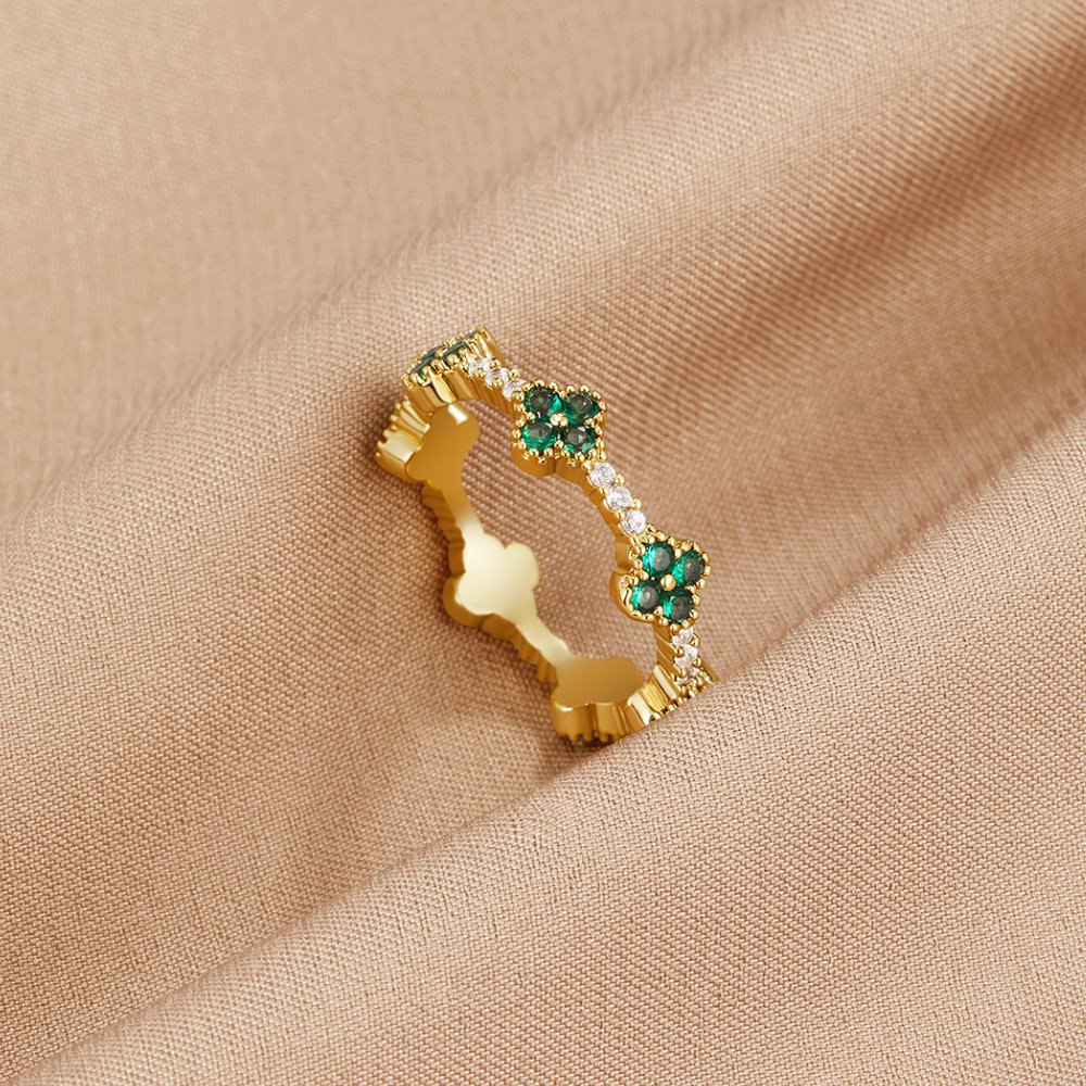 Viola — Four-Leaf Clover Crystal Ring