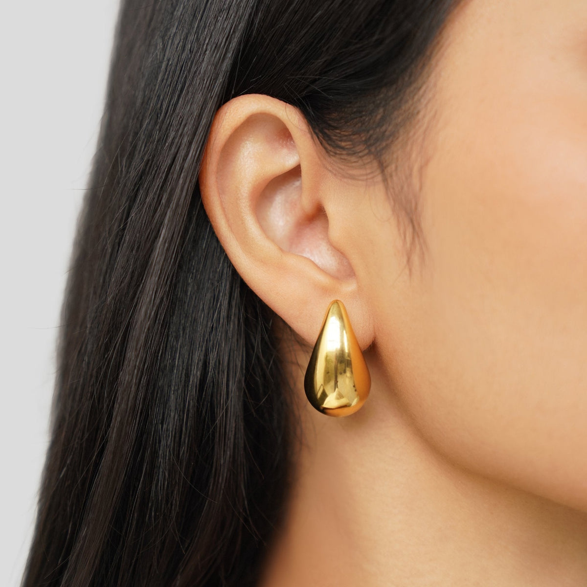 Isla — Gold Teardrop Earrings