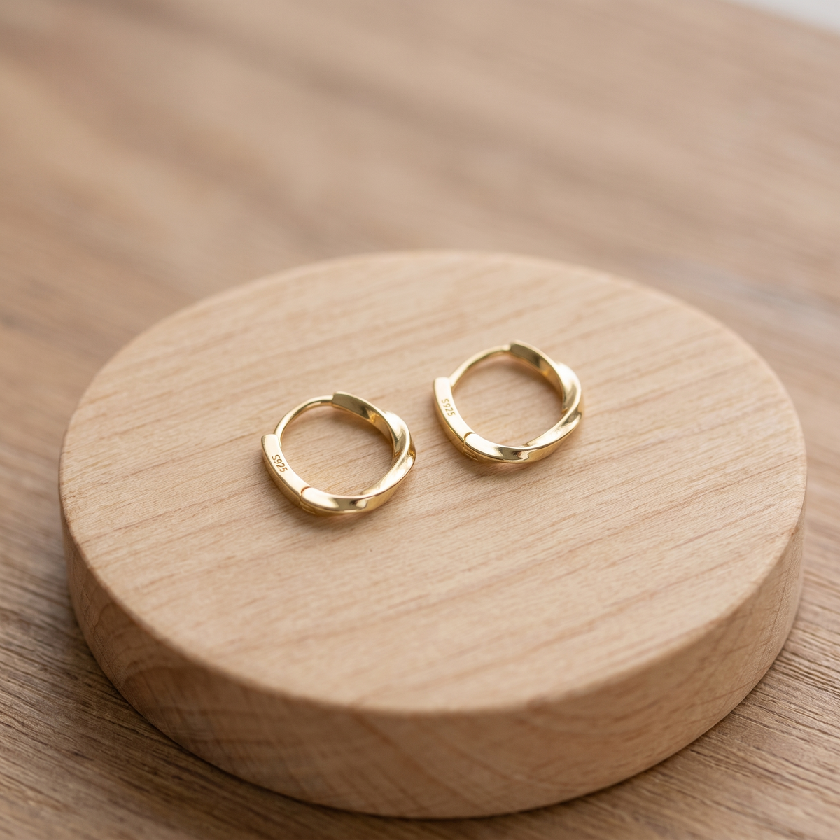 Gemma — Gold Round Inlay Earrings