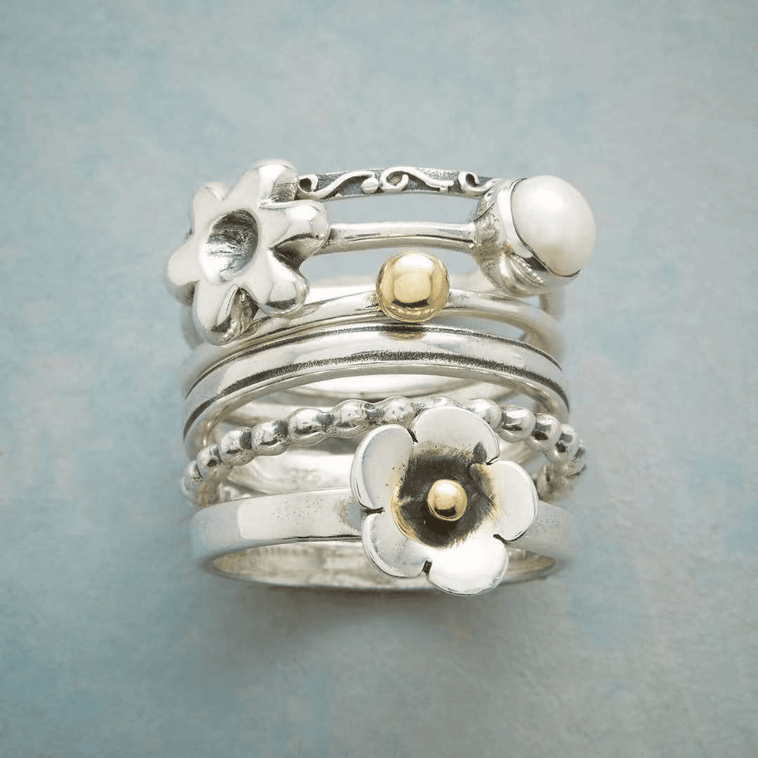 Effie — Vintage Silver Ring with Flowers