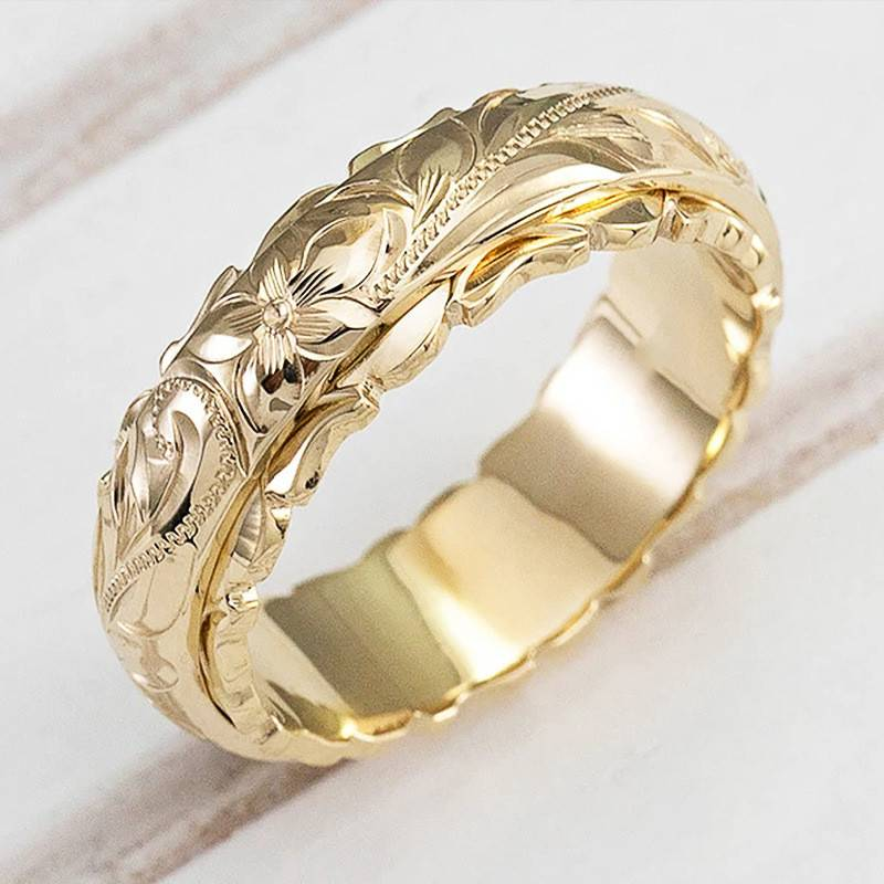 Pilar — Sovereign Petal Gold Ring