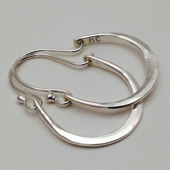 Xiomara — Vintage Silver Hoop Earrings