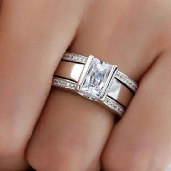 Isaura — Antique Inlaid Glass Ring in White Gold