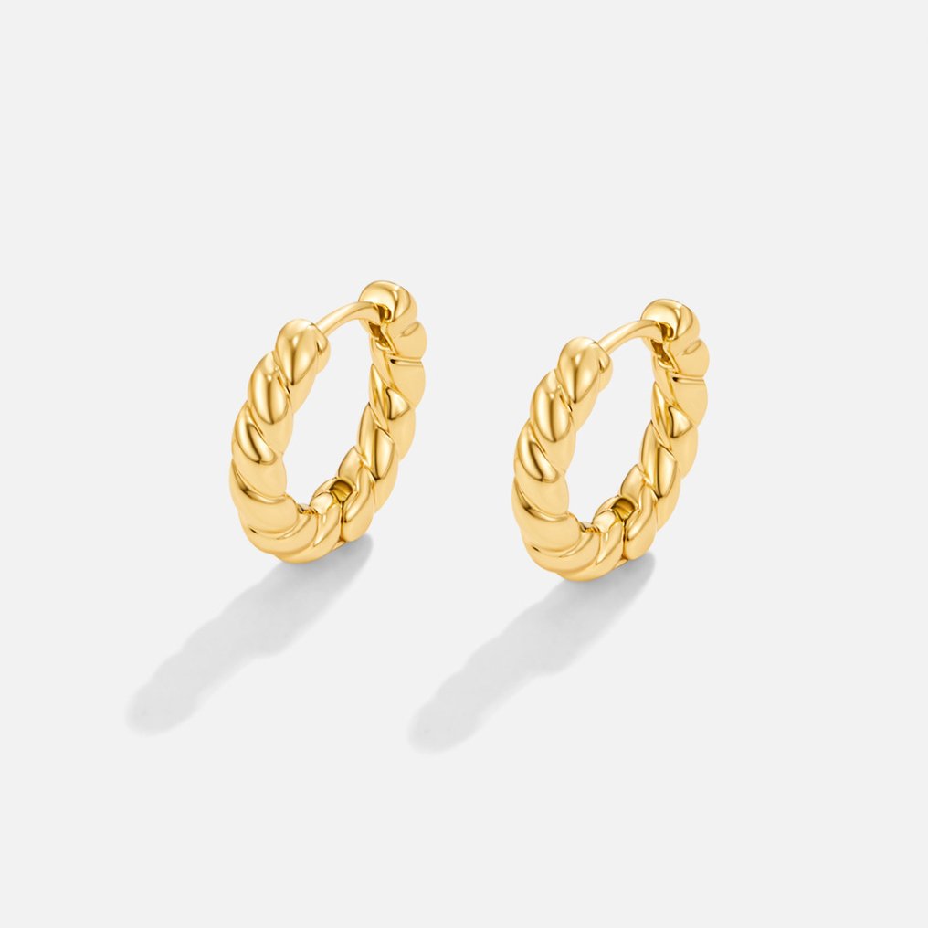 Pippa — Gold Twist Earrings