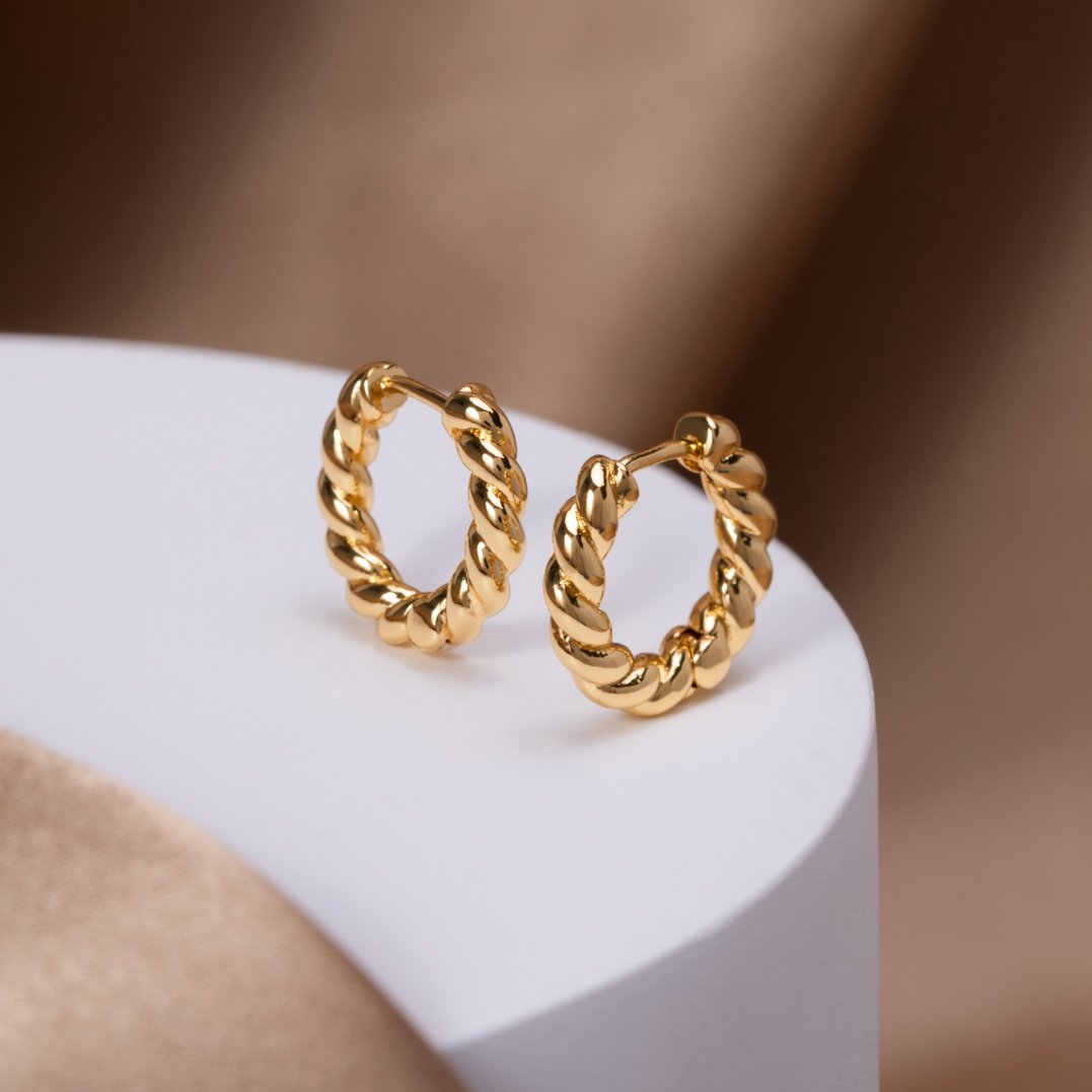 Pippa — Gold Twist Earrings