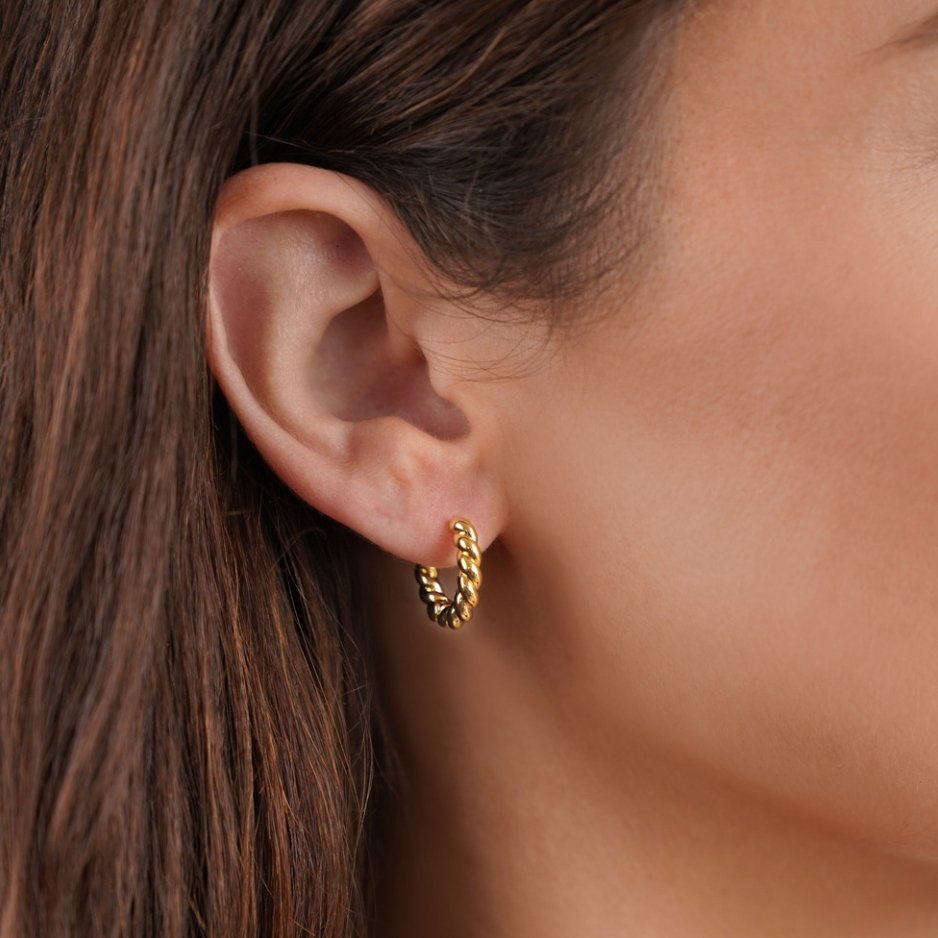 Pippa — Gold Twist Earrings